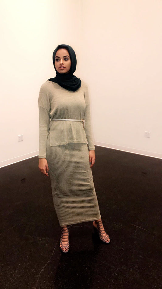 ZIZI Women's Olive Green Sweater Set featuring a ribbed design and elegant peplum detail