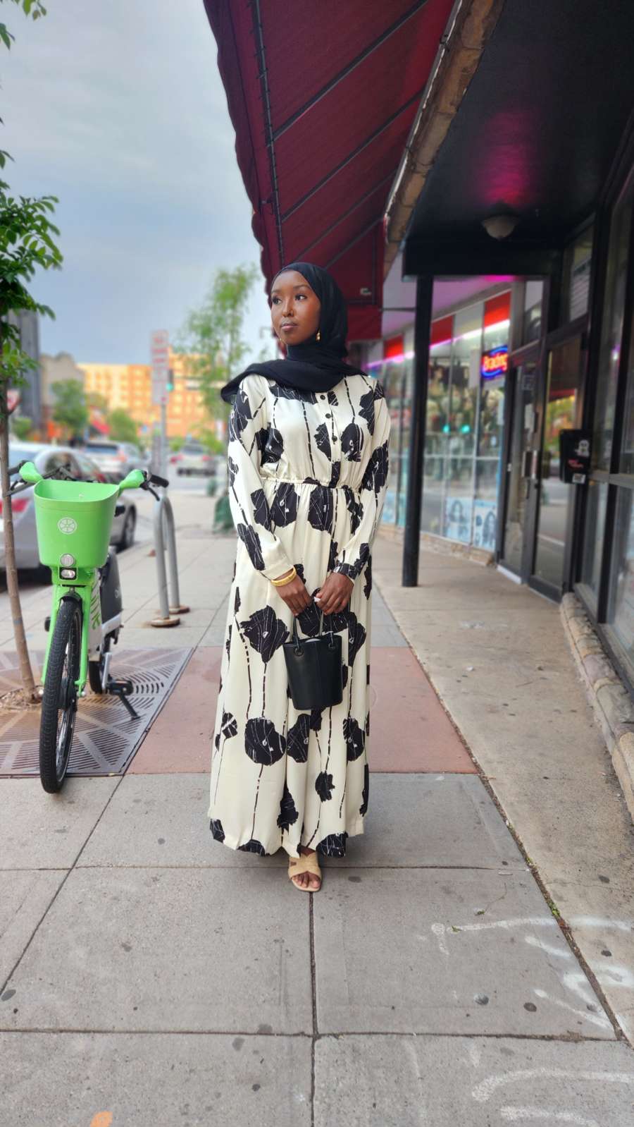 Zola Floral Print Dress Elastic Flowy Style