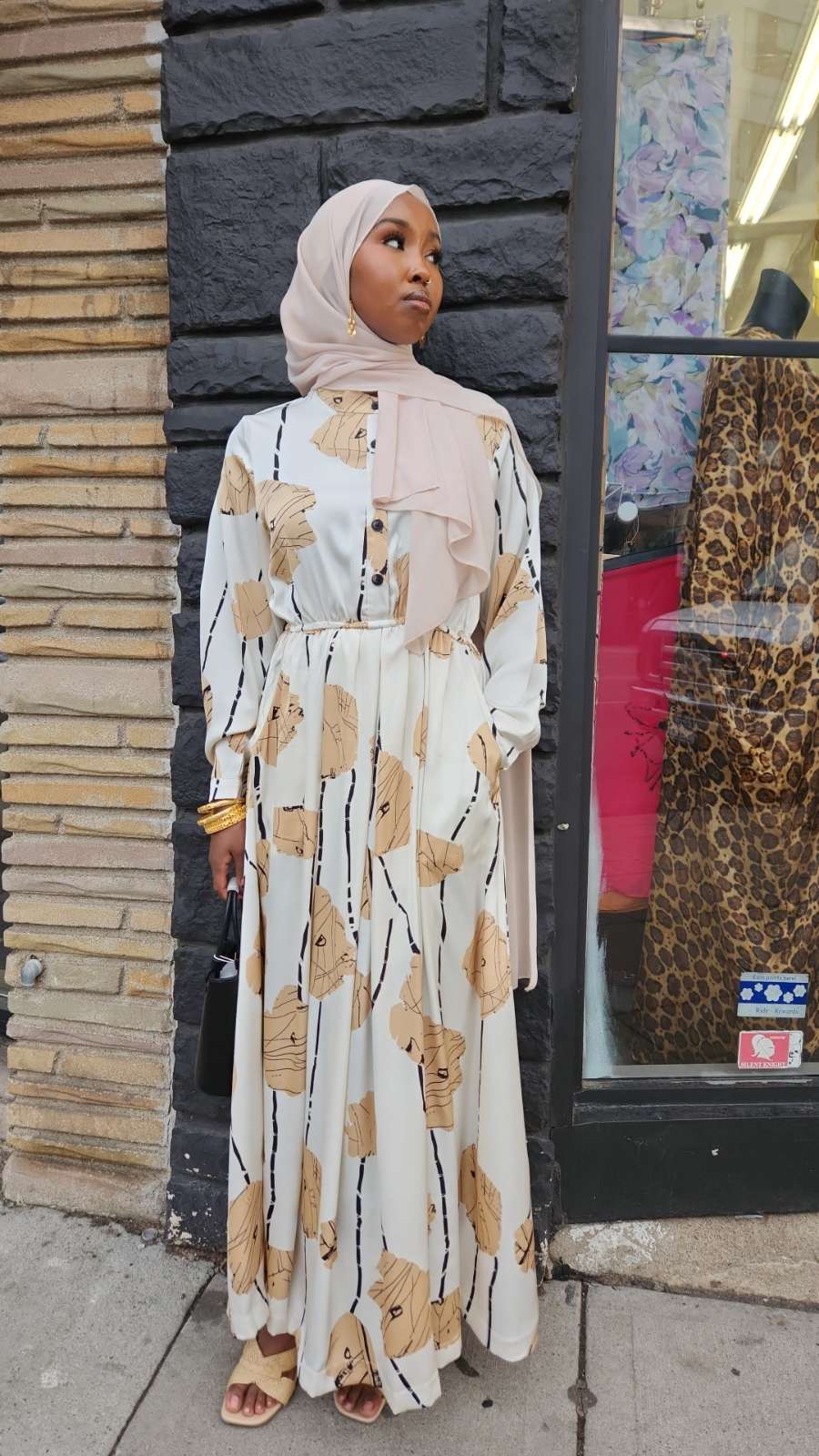 Zola Floral Print Dress Elastic Flowy Style