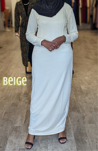 ZIZI beige Checkered Color Maxi Dress with long sleeves and full length design