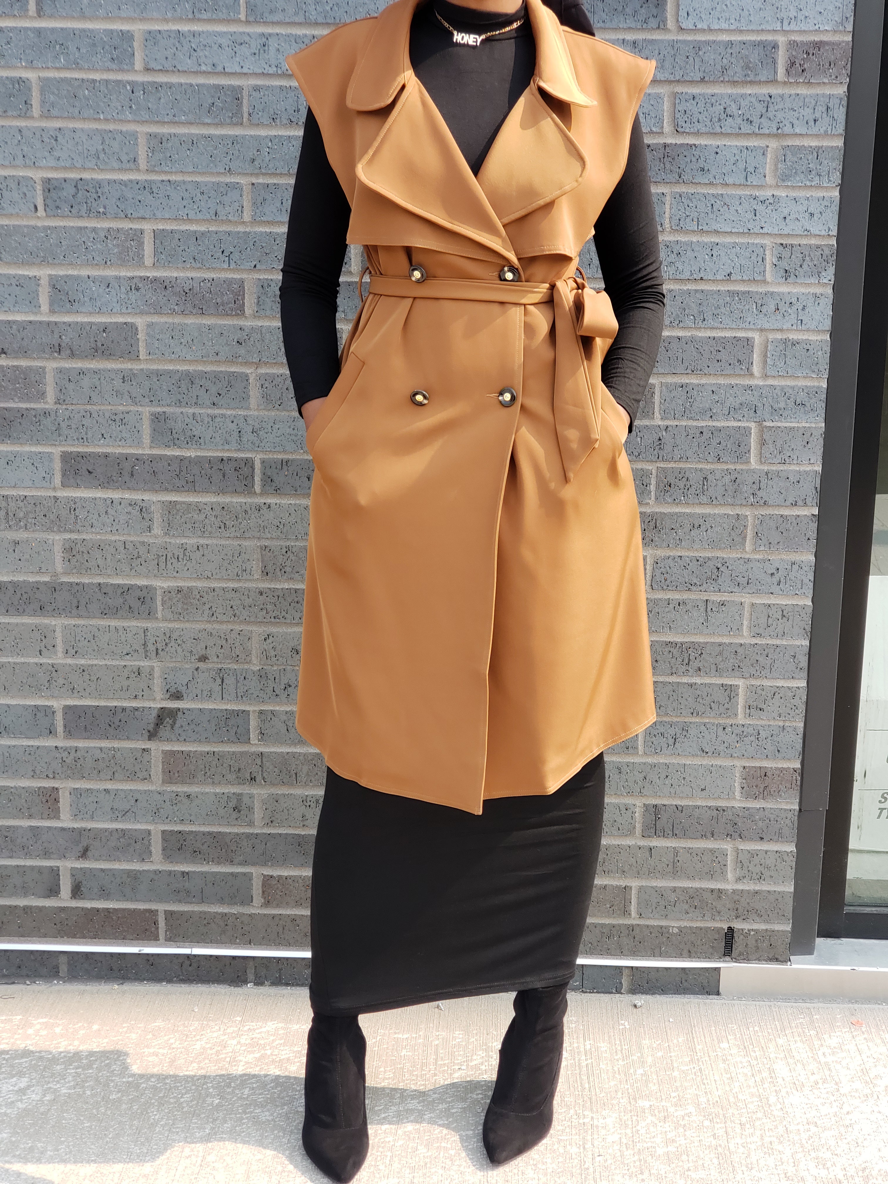 ZZ Sleeveless Trench Coat