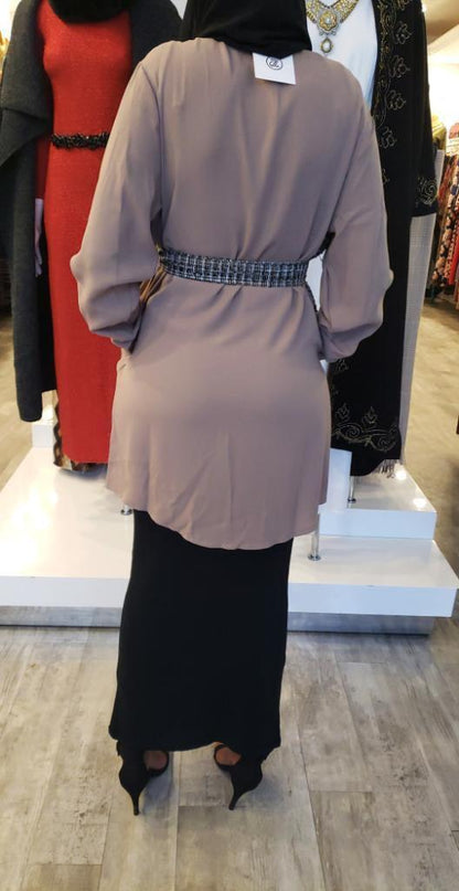 Pattern Dress Button Shirt in taupe with cinched waist belt worn with black skirt and heels