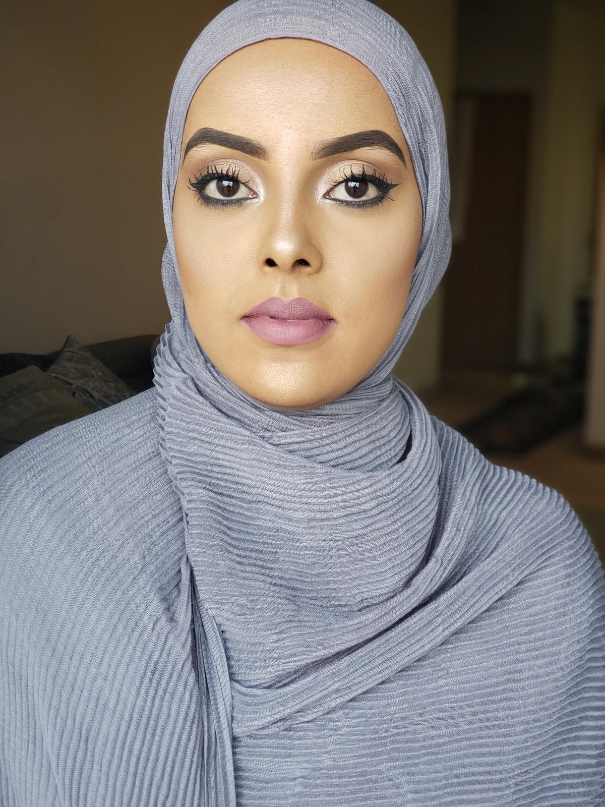 ZZ Crinkle Hijab — Light Grey - ZIZI Boutique